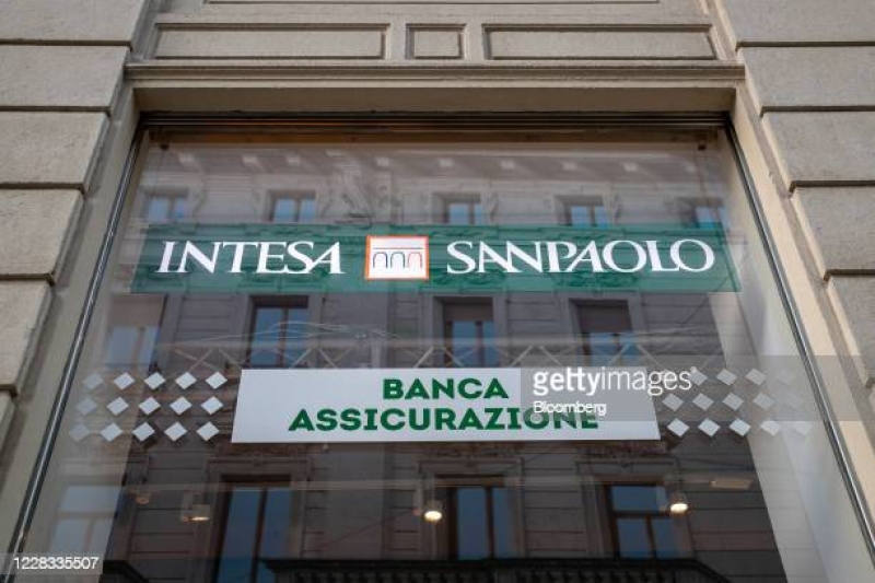 Intesa Sanpaolo și-a îmbunătățit prognozele pentru obiectivul de profit din 2023.