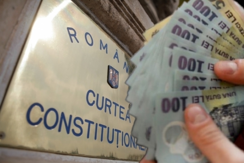 MOTIVARE | CCR anulează restricția privind cumularea pensiei cu salariul de la stat - Două drepturi constituționale care nu pot fi limitate în acest mod