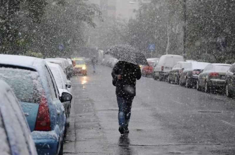 Meteorologii prognozează deteriorarea vremii în București cu lapovță și ninsoare.