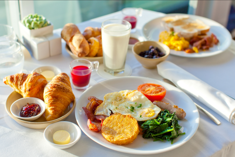 Micul-dejun esențial pentru reducerea semnificativă a riscului de boli cardiovasculare.