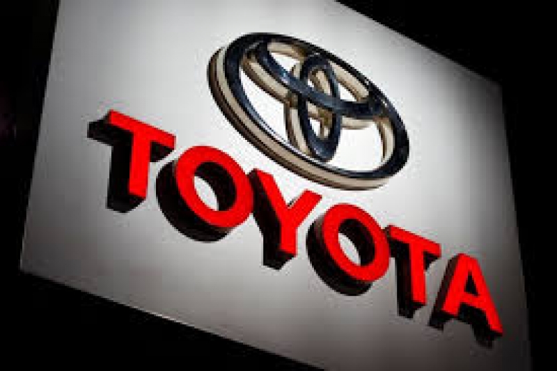 Toyota se confruntă cu probleme de emisii, prelungind închiderea a două linii de producție.
