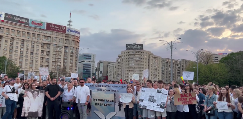 VIDEO - Revoltă populară! Manifestație în Piața Victoriei împotriva tratamentului juridic al cazului accidentului de la 2 Mai